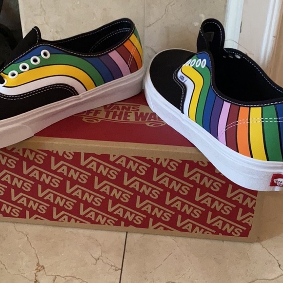 Vans shoes 9 New w box - Picture 2 of 2